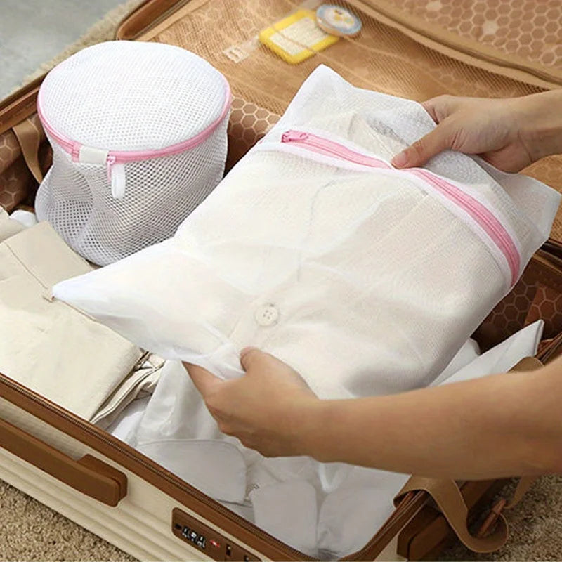 4PCS Laundry Protection Bags for Safe, keep clothes safe with with Tangle-Free Cleaning